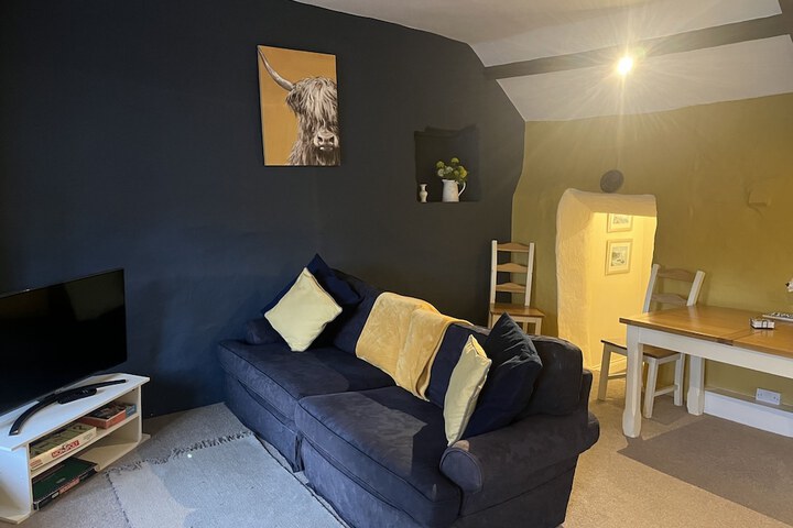 Lounge 16 of 19