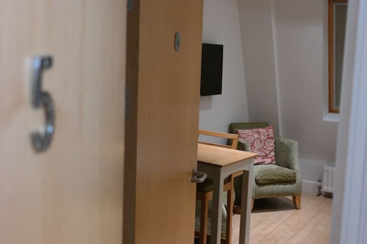 Room 4 of 56