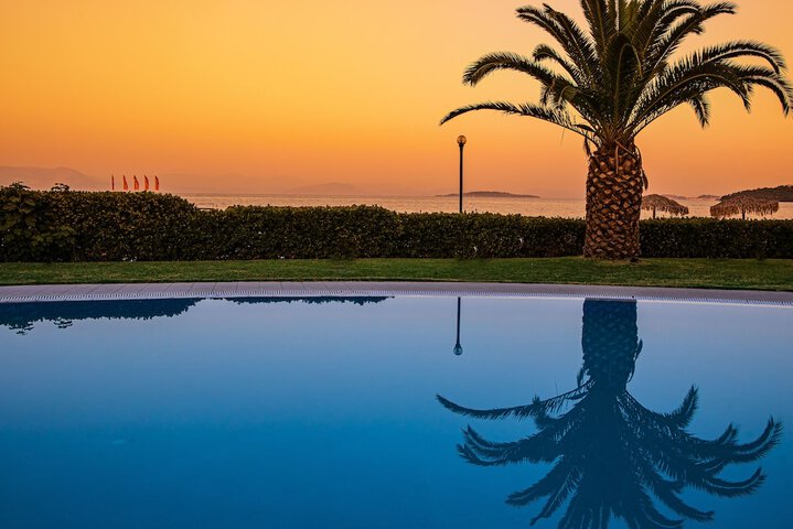 Pool 52 of 208