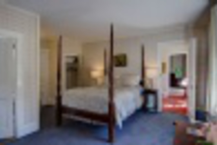Room 64 of 408