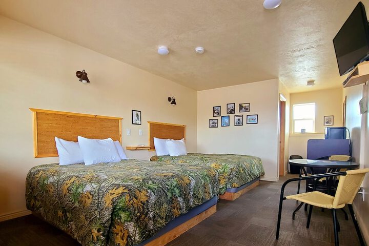 Room 3 of 38
