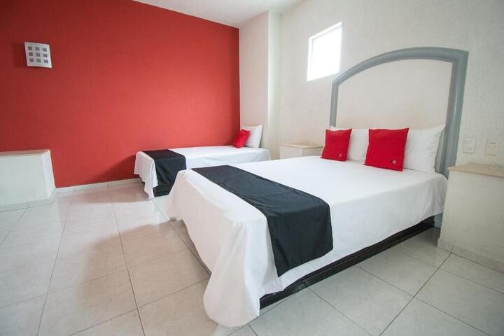 Room 18 of 28
