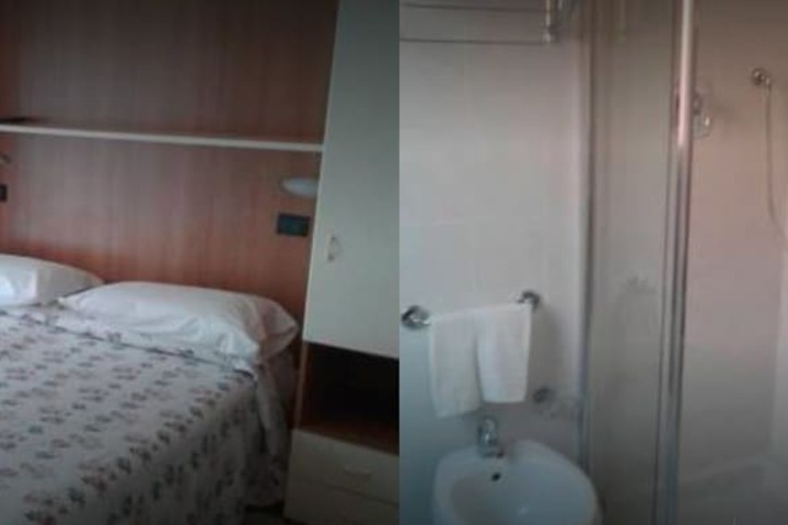 Room 12 of 21