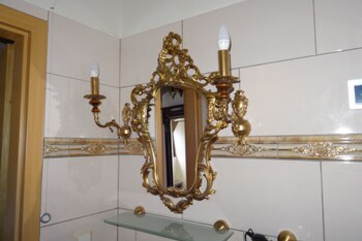 Room 3 of 25