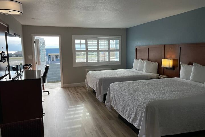 Room 8 of 65