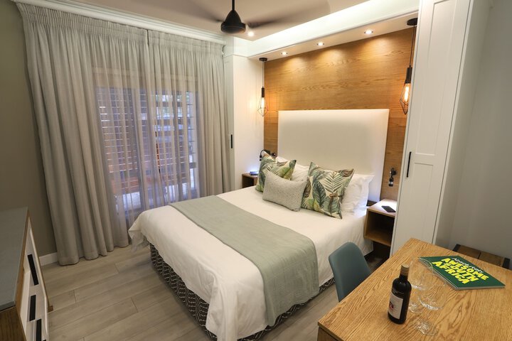 Room 9 of 49