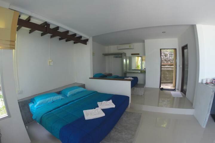 Room 16 of 82