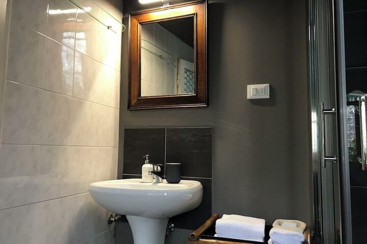 Room 45 of 63
