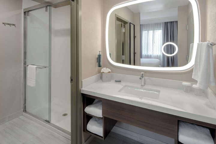 Bathroom shower