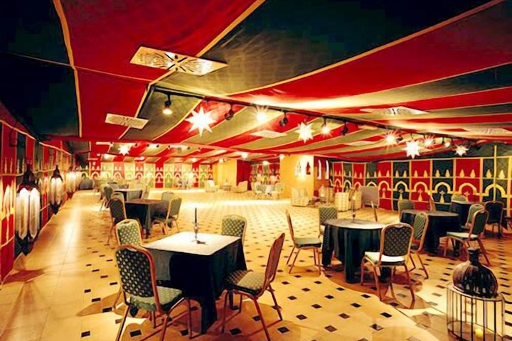 Banquet hall