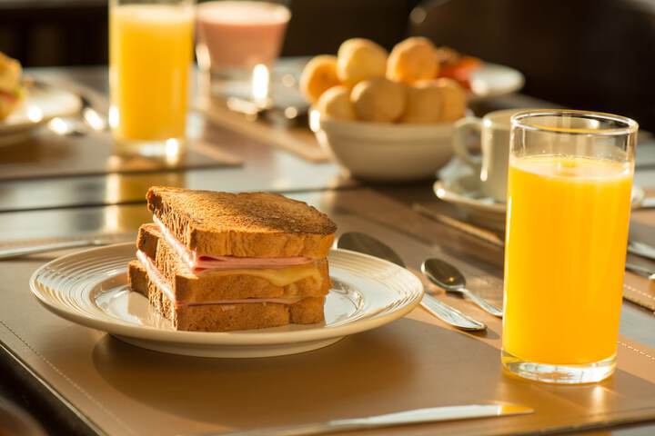Breakfast/Coffee Service 24 of 25
