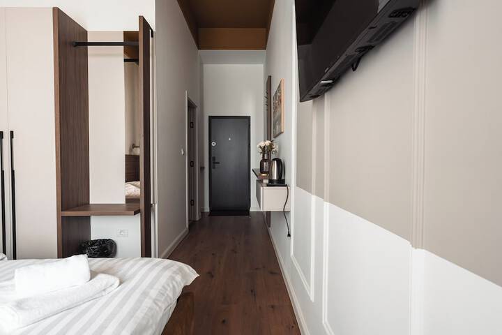 Room 5 of 39