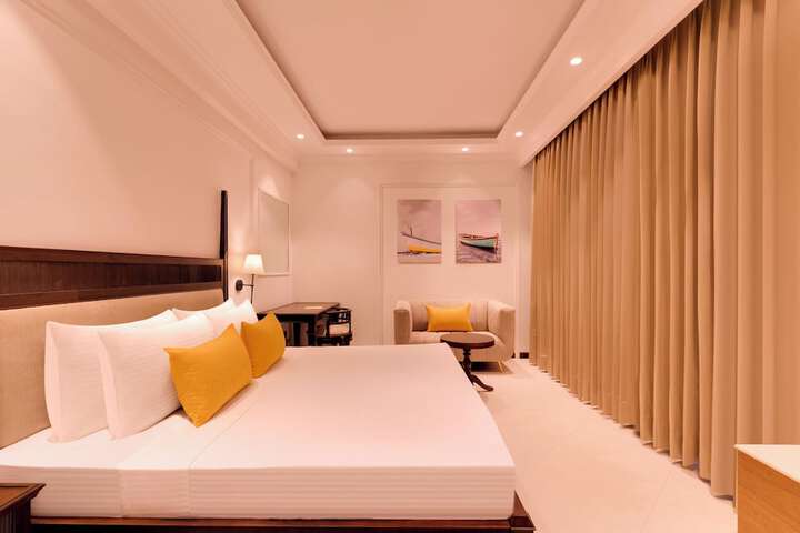Room 15 of 49