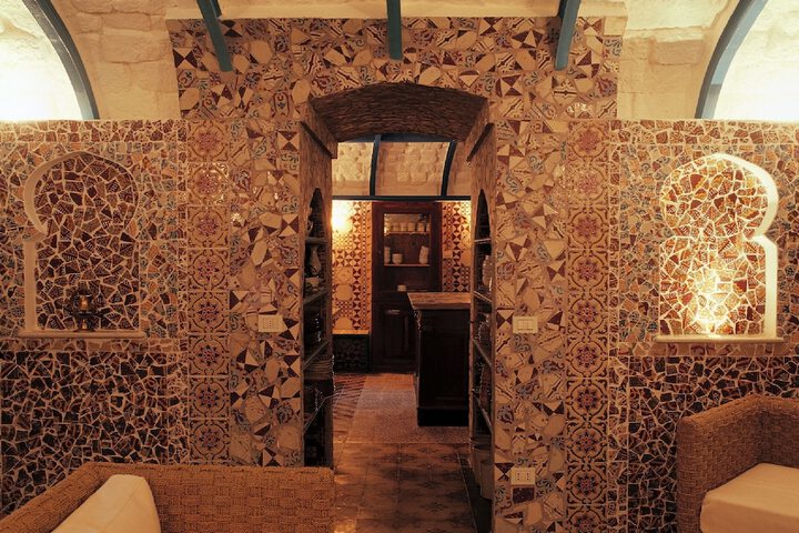 Hotel 2 of 33