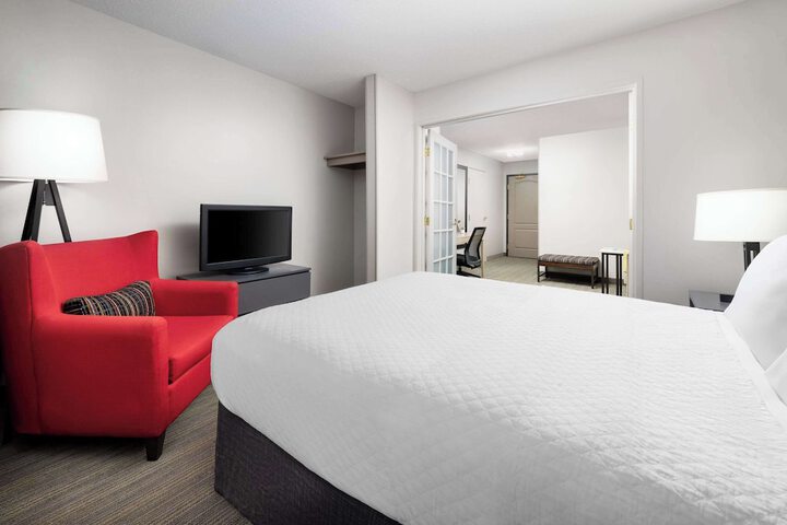 2 Queen Beds (3 of 11)