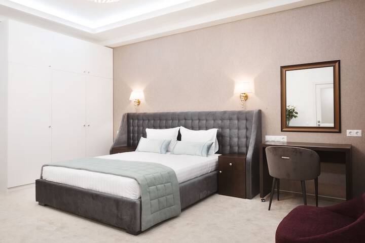 Room 9 of 39