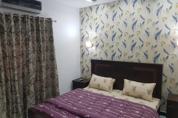 Room 3 of 20