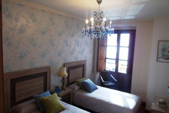 Room 21 of 25