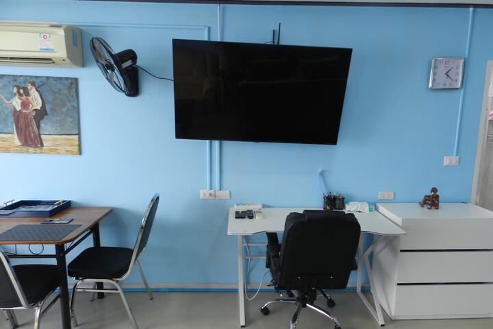 Room 99 of 259