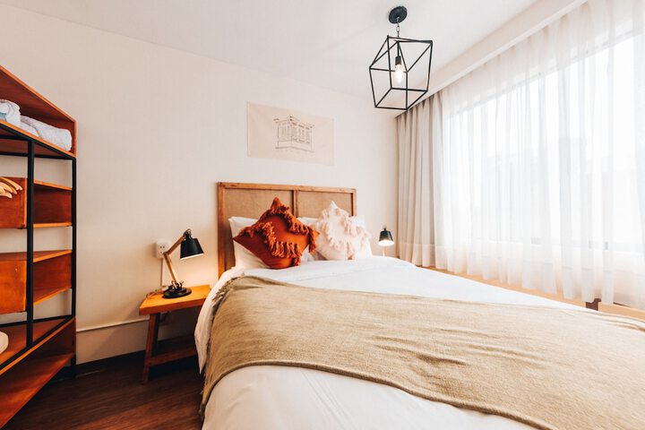 Room 6 of 38