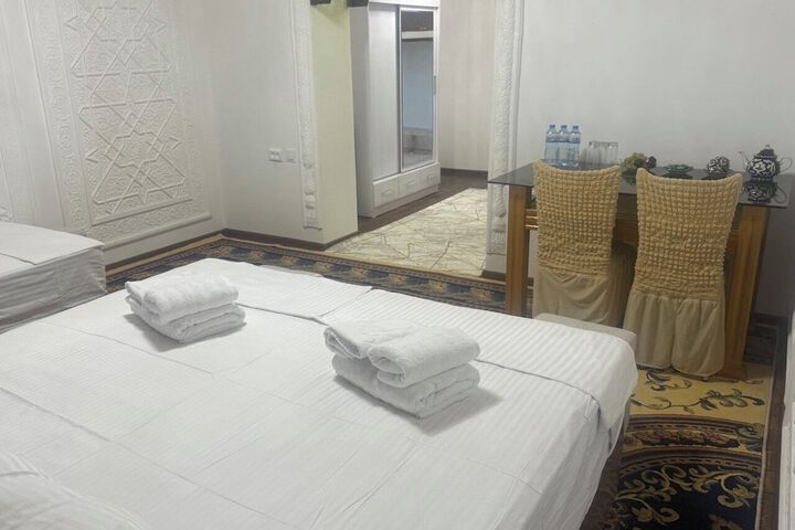 Room 4 of 44