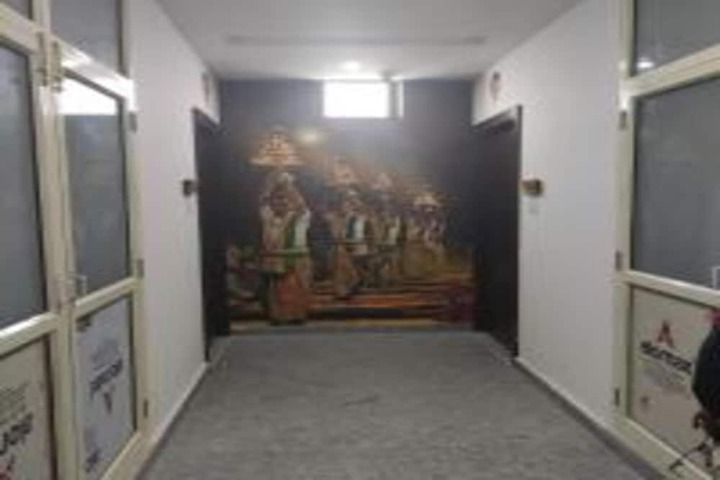 Ballroom/Hall 51 of 56