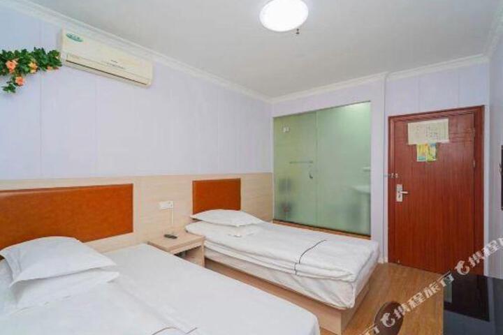 Xiangfu Hotel (Shanghai Middle Yanji Road)