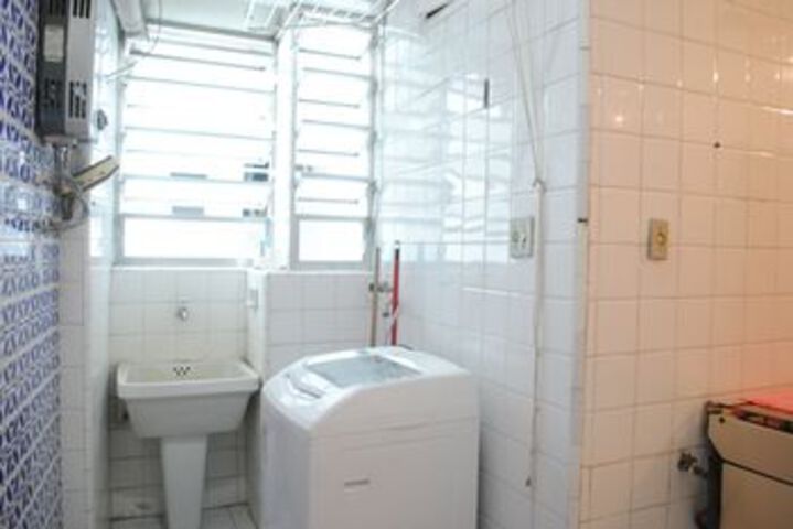 Room 14 of 20