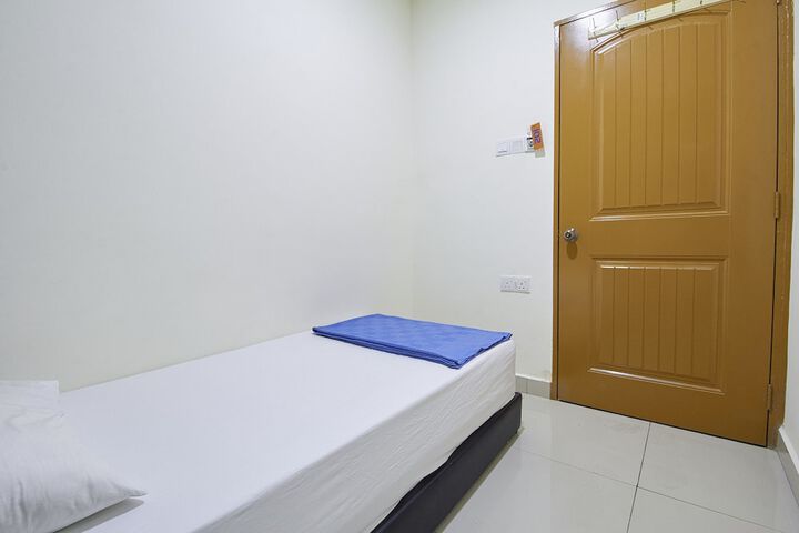 Room 19 of 68