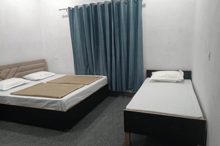 Shri Narsingh Tourist complex