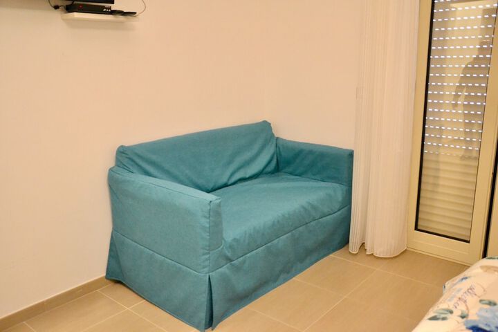 Room 6 of 21