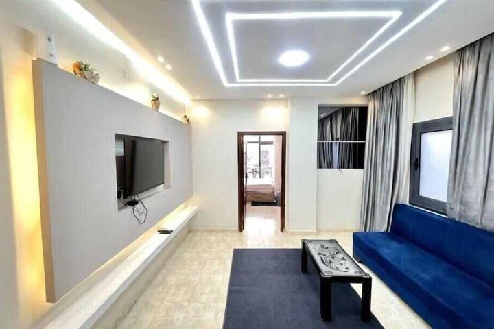 Room 10 of 21