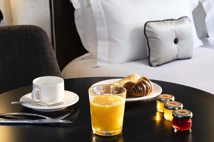 Breakfast/Coffee Service 50 of 62