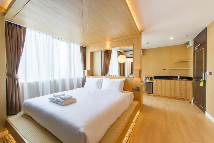 Room 8 of 39