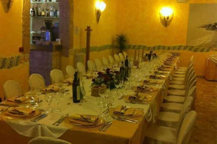 Dining 22 of 63
