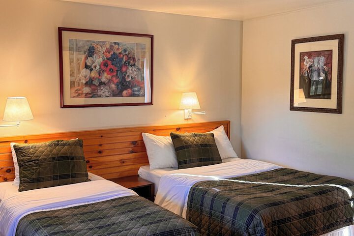 Room 46 of 100