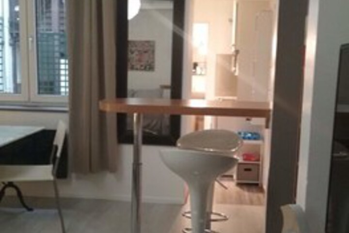 Room 4 of 19