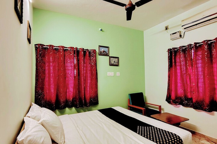 Room 26 of 63