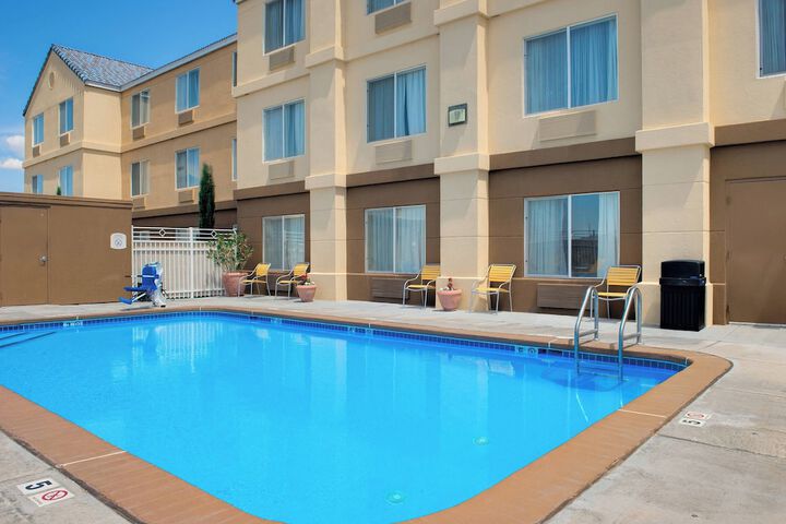 Hotel with Pool