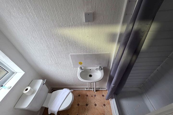 Room 89 of 112
