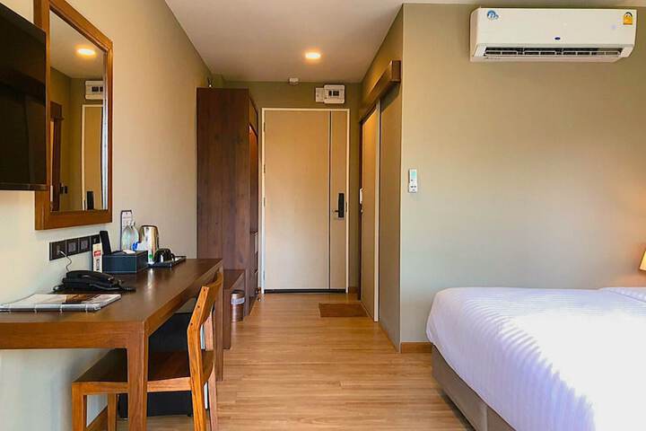 Room 7 of 95
