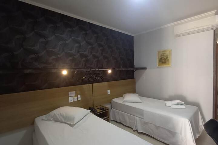 Room 27 of 63