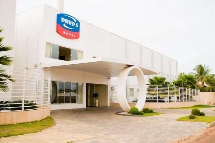 Hotel Entry