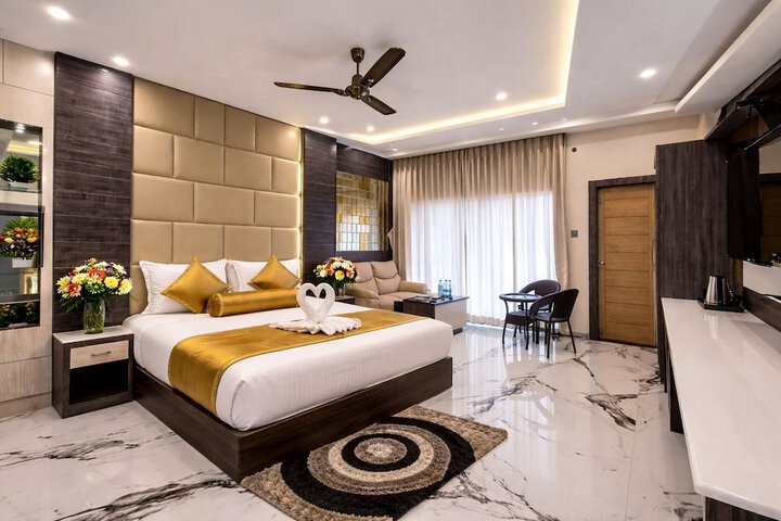 Room 27 of 117