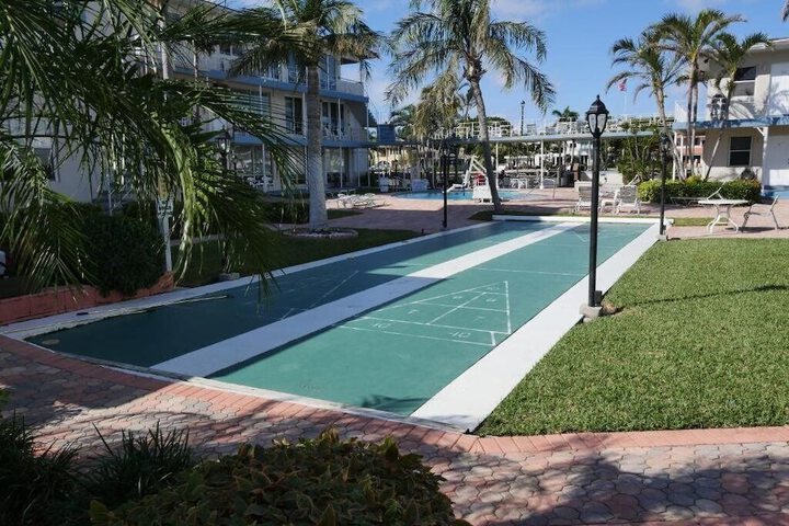 Hotel Exterior 163 of 178