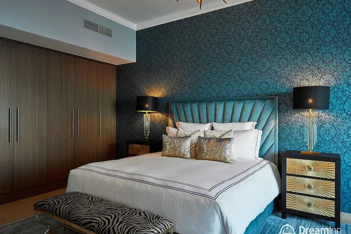 Room 3 of 28