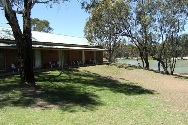 Property Grounds 13 of 20
