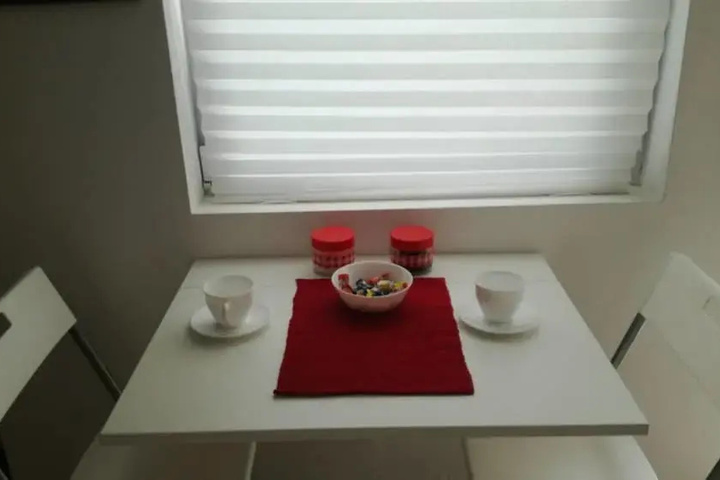 Room 4 of 20