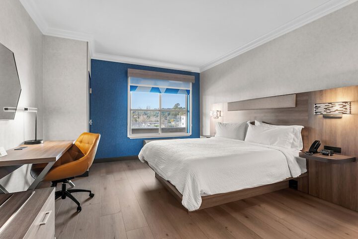 Room 37 of 85