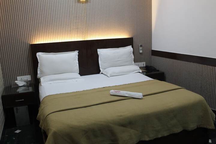 Room 16 of 20